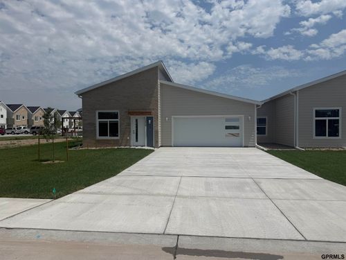 1218 Wycoff Dr, Lexington, NE, 68850-5900 | Card Image