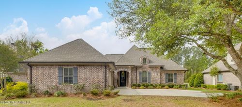 7055 Rollinggreen Dr, Pass Christian, MS, 39571-8140 | Card Image