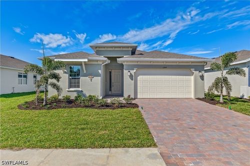 579 Spring Hill Lake Loop, CAPE CORAL, FL, 33993-4535 | Card Image