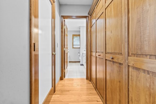 11 Walnut St, House other with 3 bedrooms, 3 bathrooms and 6 parking in Assonet MA | Image 24