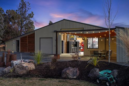 65333 Kiowa Dr, Bend, OR, 97703-8965 | Card Image