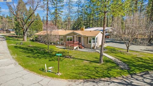 180 Steelhead Cir, Lewiston, CA, 96052-9614 | Card Image