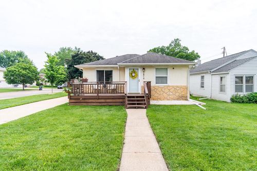 2914 Fairchild Street, La Crosse, WI, 54601 | Card Image