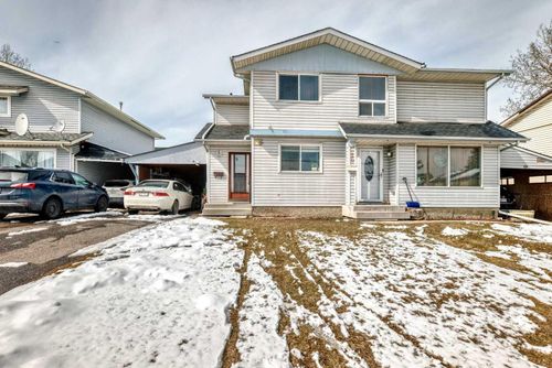 12 Radcliffe Crt Se, Calgary, AB, T2A6B1 | Card Image
