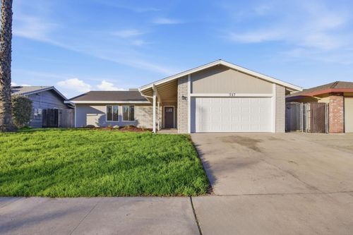 517 E Grove Ave, Atwater, CA, 95301-4223 | Card Image