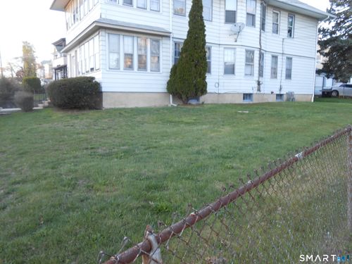 254 Wayne St, Bridgeport, CT, 06606-4647 | Card Image