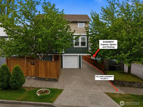 c-2028 S Main St, Seattle, WA, 98144-2270 | Card Image