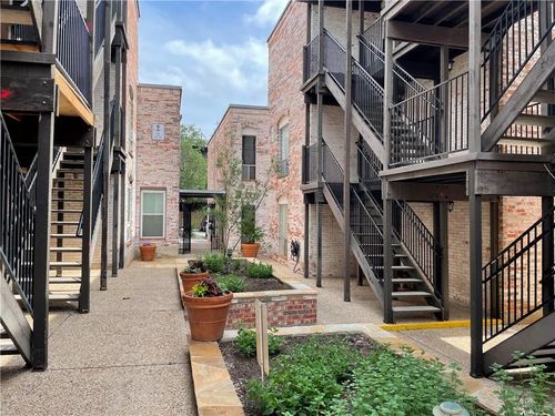 203-6501 E Hill Dr, Austin, TX, 78731-4303 | Card Image