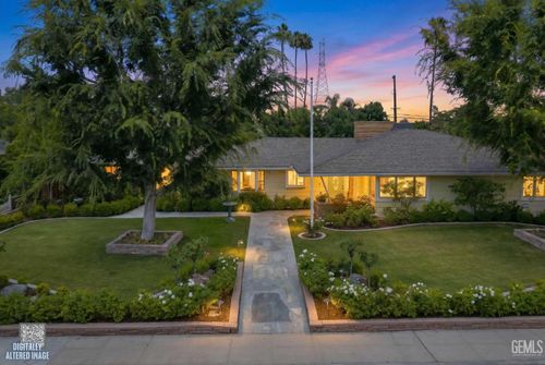 2511 Beech St, Bakersfield, CA, 93301-2613 | Card Image