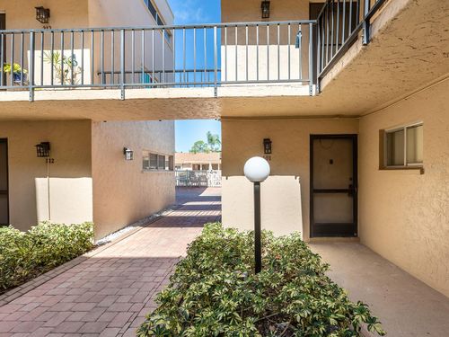 apt-101-2763 Woodgate Ln, SARASOTA, FL, 34231-6467 | Card Image