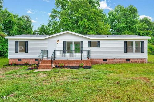 62 Turf Dr, Parkton, NC, 28371-8996 | Card Image