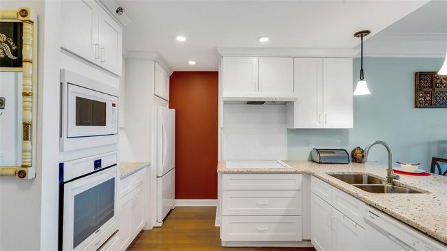 Kitchen | Image 8
