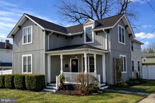 37 N Gay St, MARIETTA, PA, 17547-1406 | Card Image