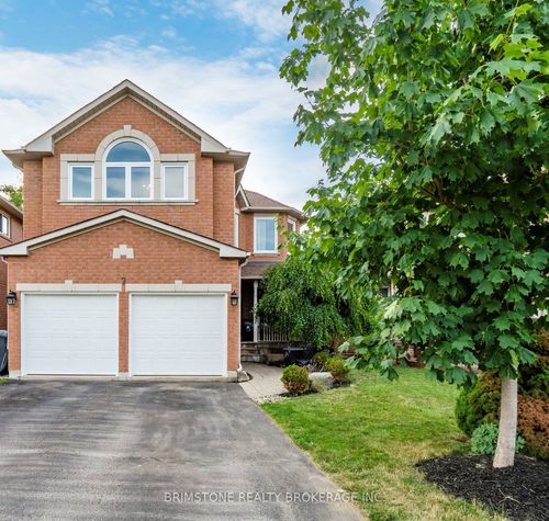 7 Banington Cres, Brampton, ON, L7A1G4 | Card Image