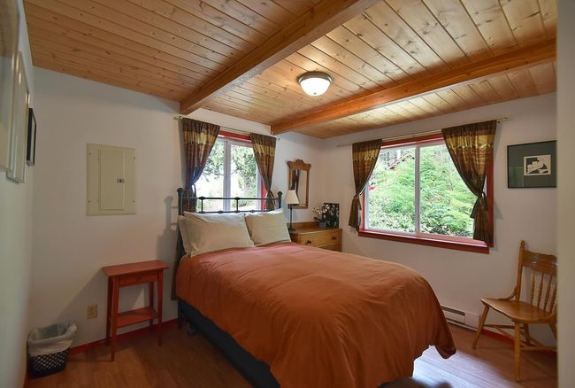 4644 Irvines Landing Road, House other with 3 bedrooms, 2 bathrooms and 6 parking in Pender Harbour BC | Image 10