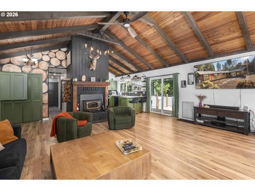 555 Ewe Creek Rd, GrantsPass, OR, 97526 | Card Image