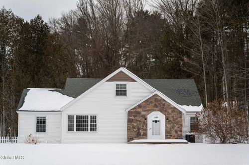 1085 W Mountain Rd, Queensbury, NY, 12804-8218 | Card Image