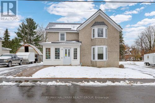 10 Wellington St E, Athens, ON, K0E1B0 | Card Image