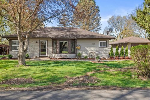 N6637 Juniper Road Road, Sugar Creek, WI, 53121 | Card Image
