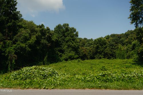236 Rockhouse Rd, Johnson City, TN, 37601-5201 | Card Image