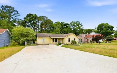 10391 Wrens Dr, Jonesboro, GA, 30238-6586 | Card Image