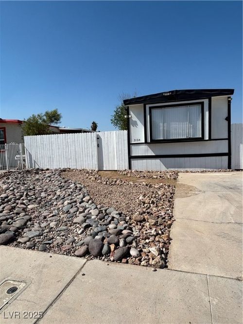 3104 E Nelson Ave, North Las Vegas, NV, 89030-5975 | Card Image