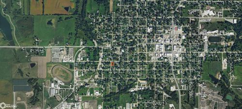 607 W Walnut St, Bloomfield, IA, 52537-1831 | Card Image