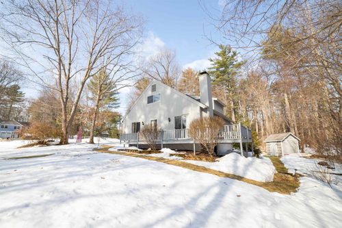 15 Eastman Dr, Derry, NH, 03038-5705 | Card Image