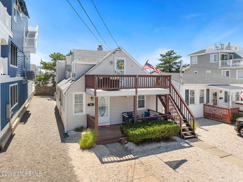 32 N 3rd Street, Surf City, NJ, 08008 | Card Image
