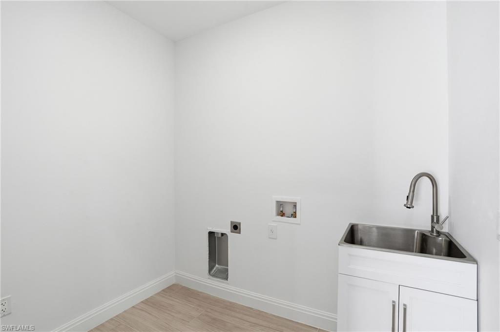 Residential in CAPE CORAL 5