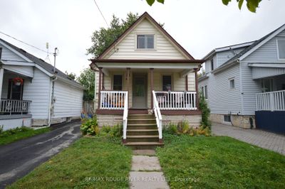 68 Montrave Ave, House other with 2 bedrooms, 1 bathrooms and 2 parking in Oshawa ON | Image 1