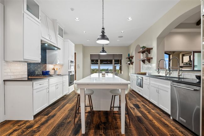 3810 Pawnee Pass, House other with 4 bedrooms, 4 bathrooms and 6 parking in Austin TX | Image 10