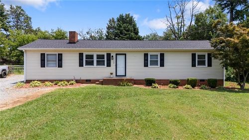 4402 Valley View Road, Thomasville, NC, 27360 | Card Image