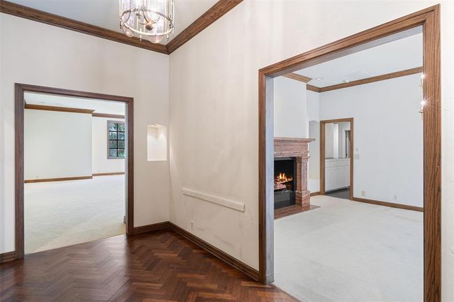 1409 Glenbrook Ter, House other with 3 bedrooms, 4 bathrooms and null parking in Nichols Hills OK | Image 5