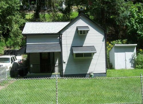 3990 Oakdale St, Observatory, PA, 15214-1810 | Card Image