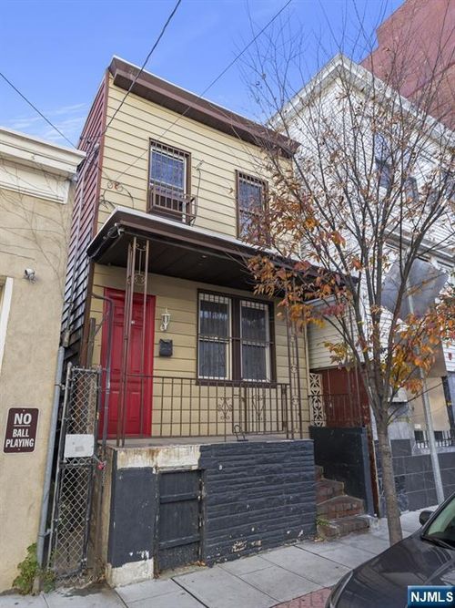 707 Sip St, Union City, NJ, 07087-2410 | Card Image