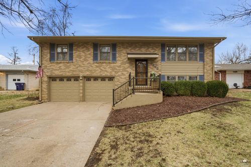 2442 Vaughn Drive, Manhattan, KS, 66502 | Card Image