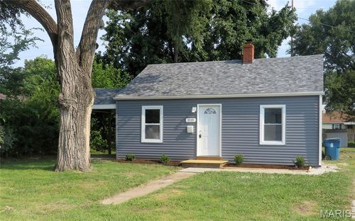 1113 E Lorena Ave, Wood River, IL, 62095-1839 | Card Image