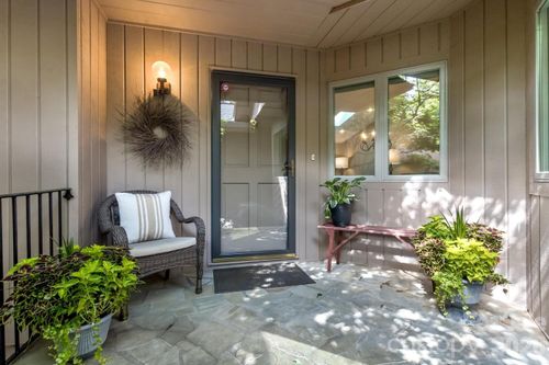 9 Ridge Ter, Asheville, NC, 28804-2757 | Card Image