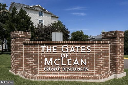 8102-1550 Spring Gate Dr, MCLEAN, VA, 22102-3424 | Card Image