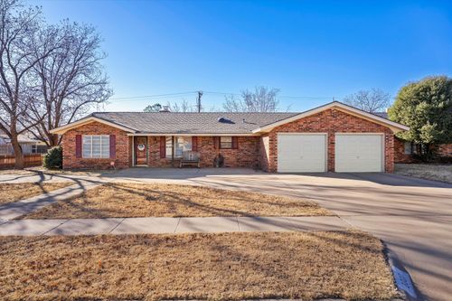 1007 S Howell St, Brownfield, TX, 79316-6707 | Card Image
