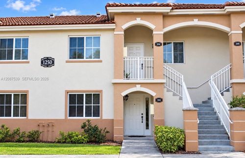 204-1250 Se 28th Ct, Homestead, FL, 33035-2331 | Card Image