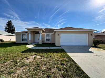 817 Highland Crest Loop, House other with 3 bedrooms, 2 bathrooms and null parking in Lake Wales FL | Image 1