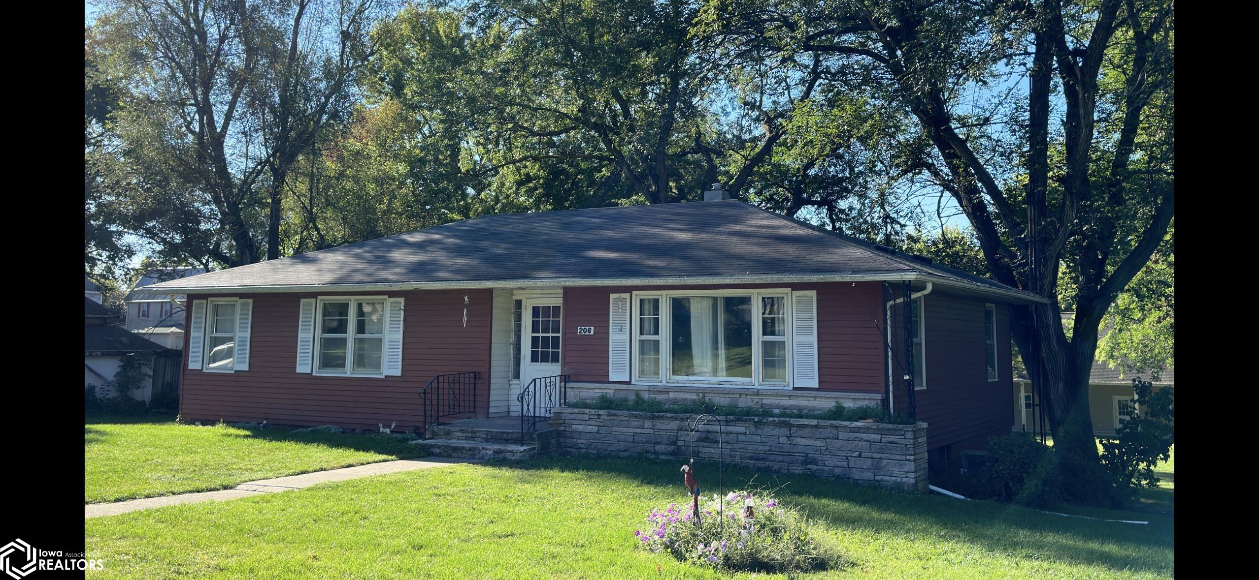 North St, Bedford, IA 50833