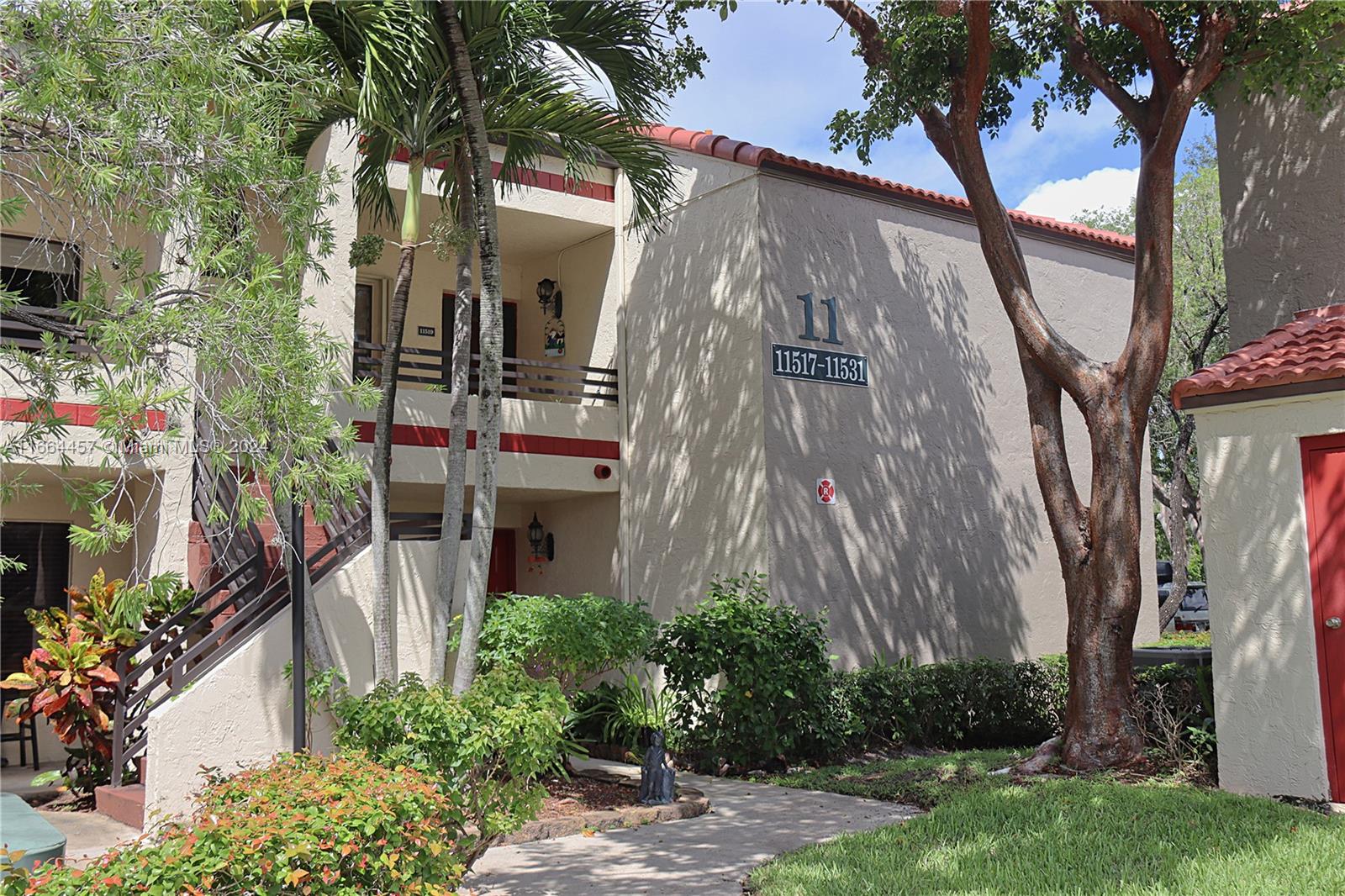 10th St, Pembroke Pines, FL 33026