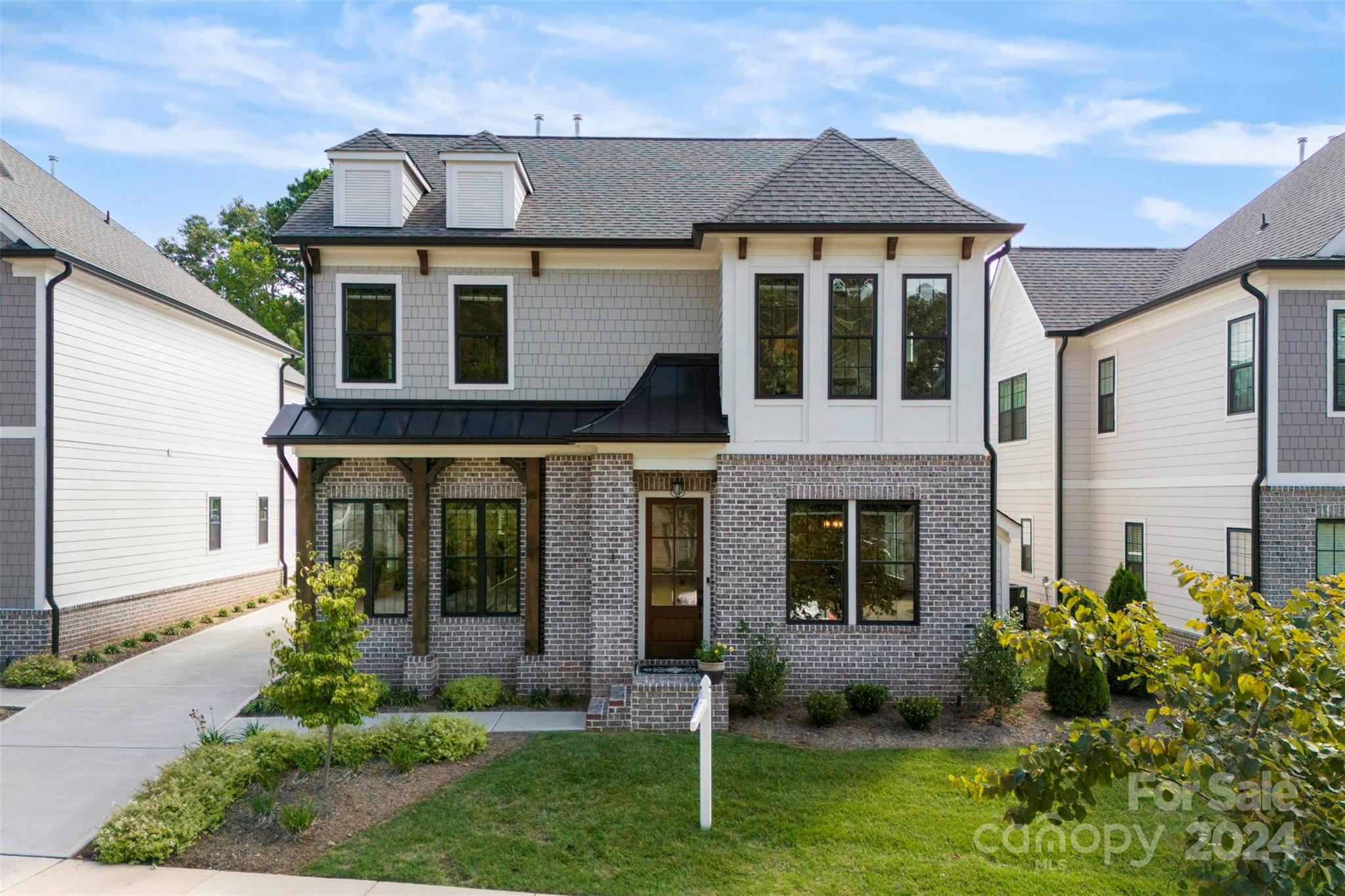 Oak St, Belmont, NC 28012