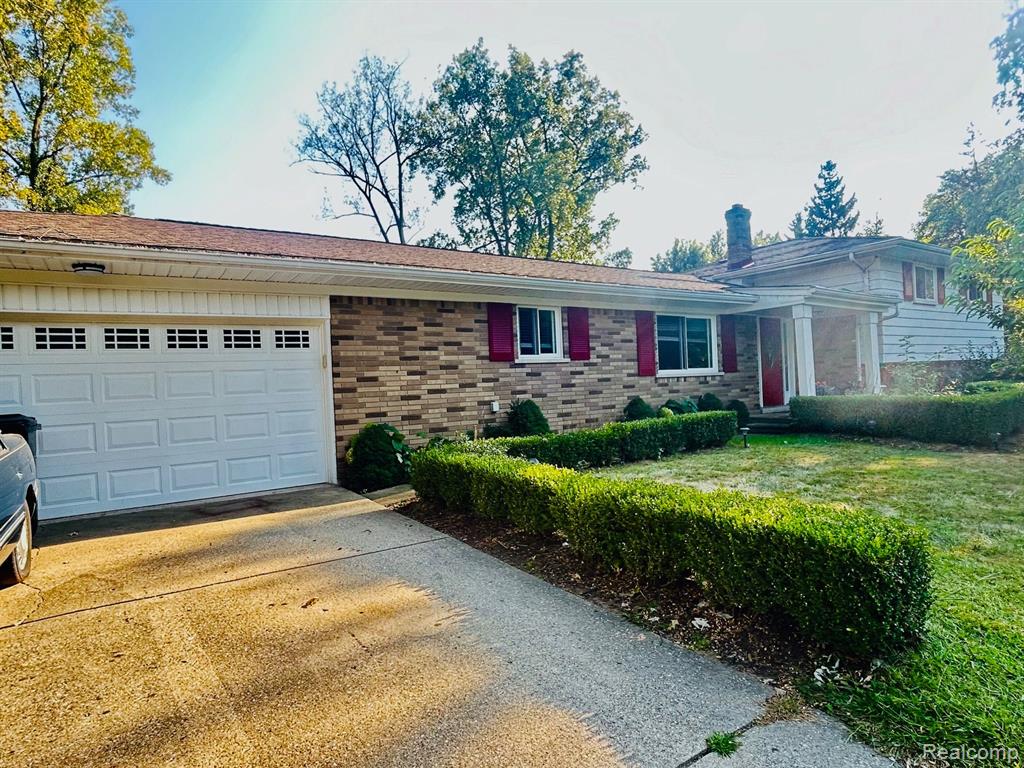 Connies Dr, Shelby Township, MI 48316 #1