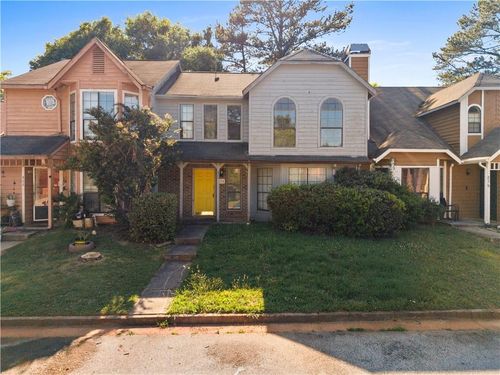 878 Heritage Oaks Dr, Stone Mountain, GA, 30088-2026 | Card Image
