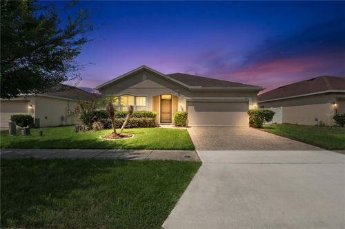 480 Kestrel Dr, Groveland, FL, 34736-8052 | Card Image
