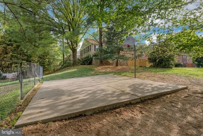 2310 Glade Bank Way, Townhouse with 3 bedrooms, 3 bathrooms and null parking in RESTON VA | Image 26
